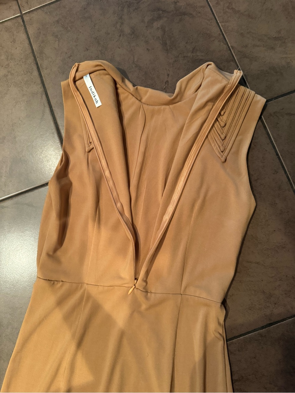 INDIKAH Sleeveless Midi Dress with Textured V-Panel in Tan - AU8 - Picture 5 of 8